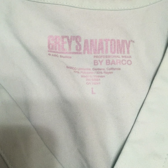 Greys anatomy scrub top - Picture 3 of 5